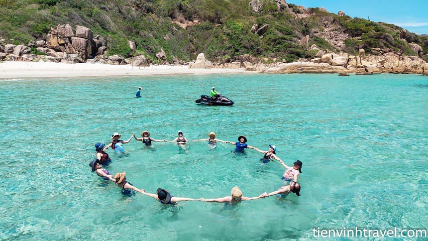Tắm lặn biển: Tour Bình Hưng 1 ngày 